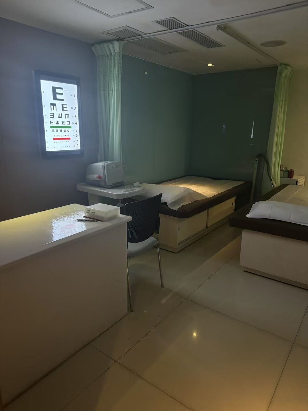 Medical Theme Room