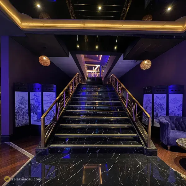 豪門桑拿殿紫光大樓梯